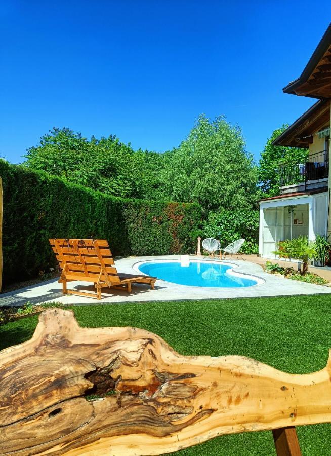 Picnic Room And Pool Кастельнуово-дель-Гарда Екстер'єр фото